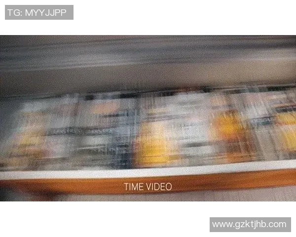 足球明星丝滑转场瞬间五秒钟掌控比赛节奏的惊艳时刻 足球明星丝滑转场瞬间五秒钟掌控比赛节奏的惊艳时刻